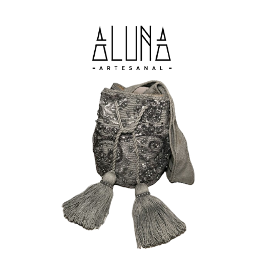 BOLSO GUAYU RECAMADA BORDADA CON PERLAS