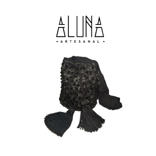 BOLSO GUAYU RECAMADA BORDADA CON PERLAS